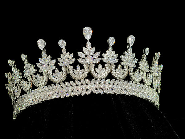 Swarovski Crystal Crown BC5382